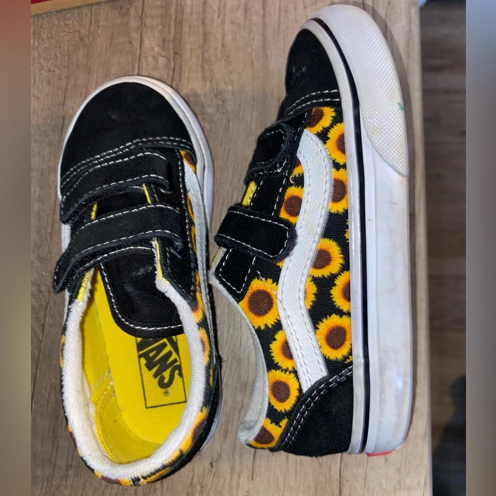 Toddler Girls size 10m  vans sunflower Velcro sneakers